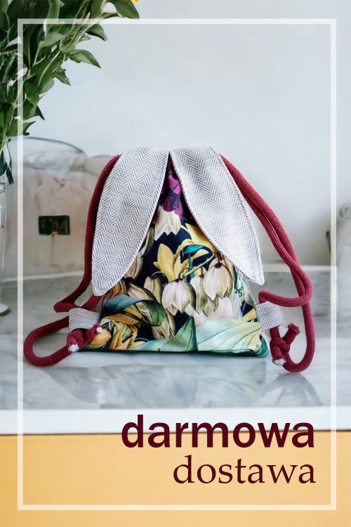 Mini plecak królik w żonkile