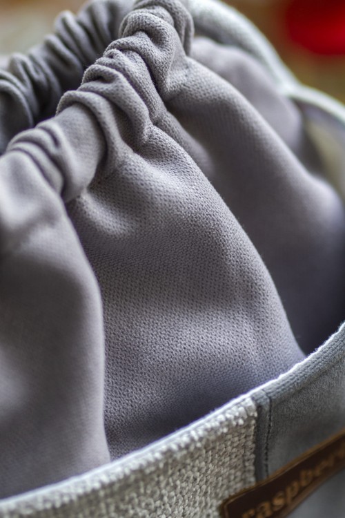 Jasnoszara listonoszka z kominem patchwork