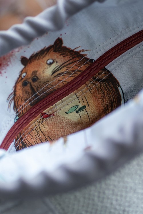 Jasnoszara listonoszka z kominem patchwork