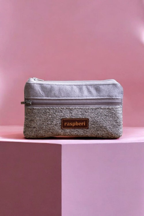 Szary portfelik damski