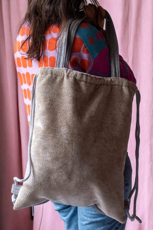 Kremowo-szary plecak torba 2w1