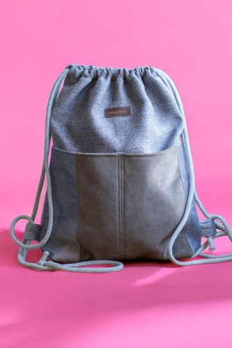 Szary plecak z kieszeniami plecionka