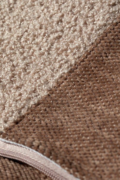 Pudroworóżowa składana kopertówka