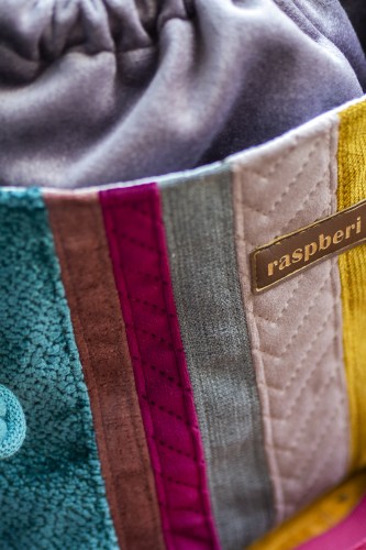 Kolorowa listonoszka z kominem patchwork