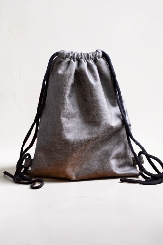 Szary prosty workoplecak