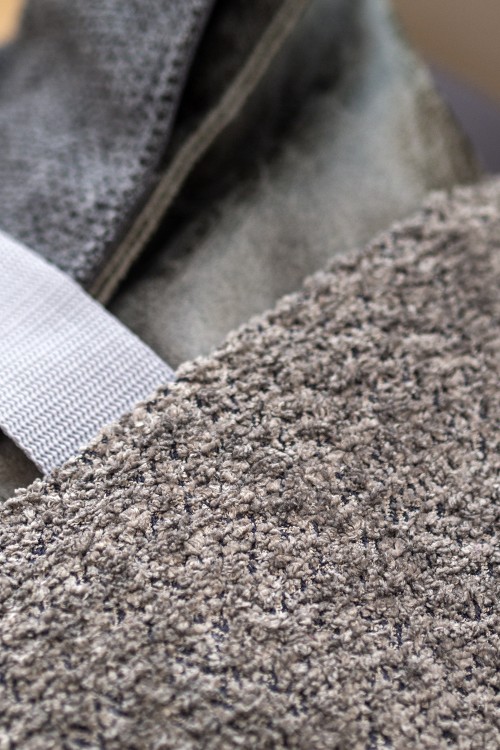 Szary plecak kurierski baranek