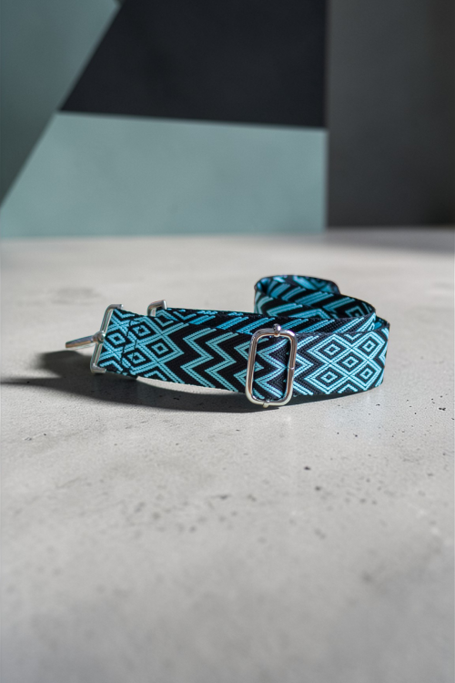 Niebiesko-czarny pasek do torebki zygzaki