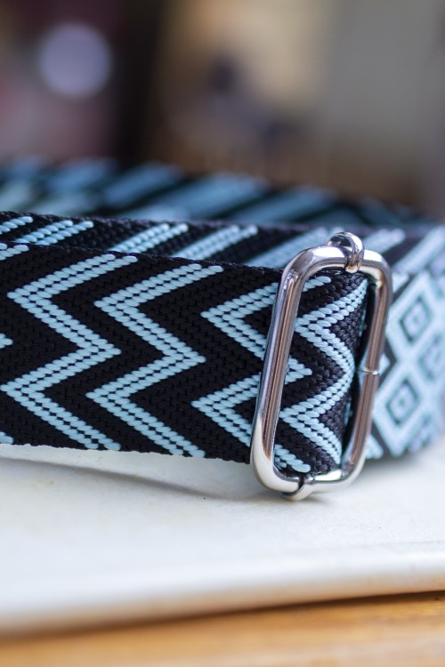 Niebiesko-czarny pasek do torebki zygzaki