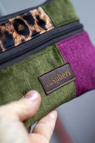 Różowo-zielono-grafitowy portfelik panterka