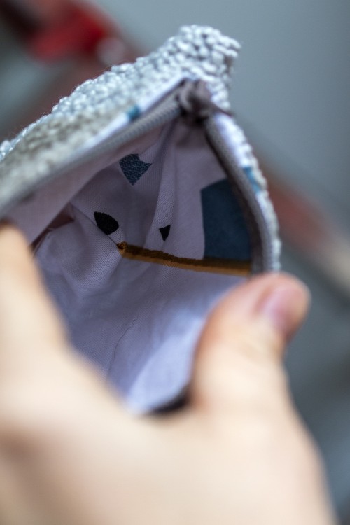 Mini szara kosmetyczka patchwork