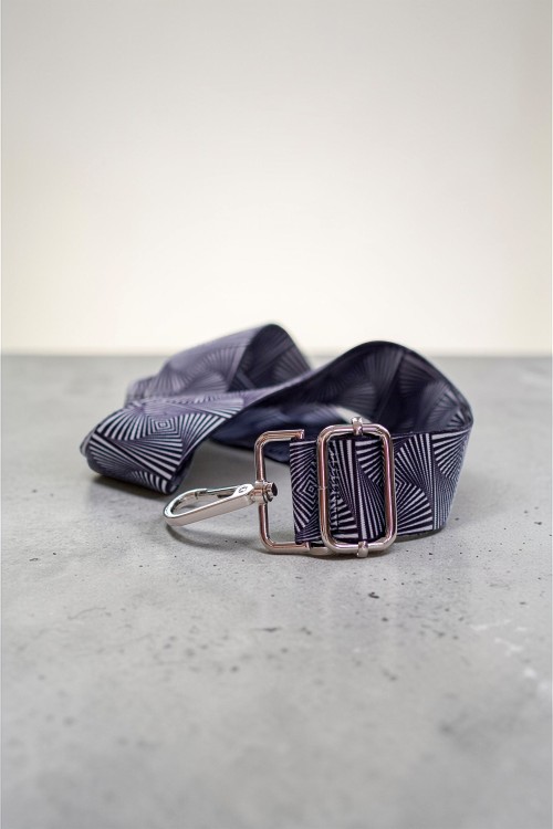 Biało-czarny pasek do torebki