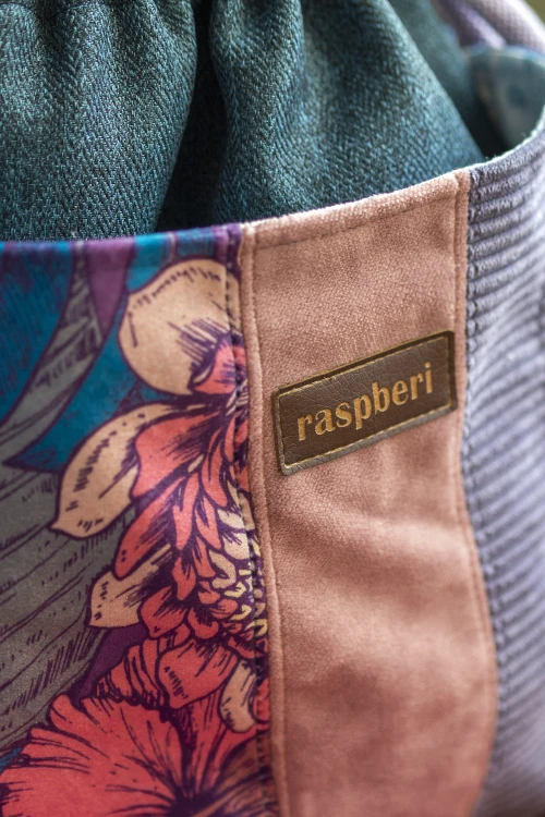 Granatowa listonoszka z kominem w kwiaty patchwork