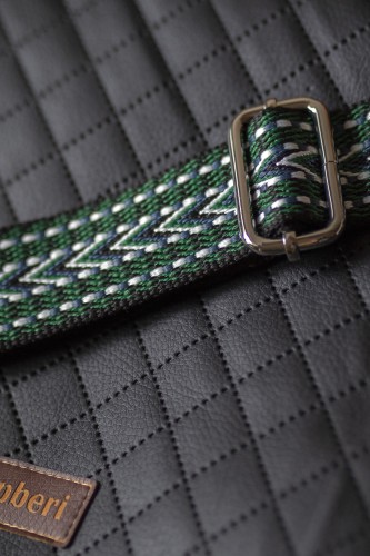 Pikowana kopertówka z ekoskóry