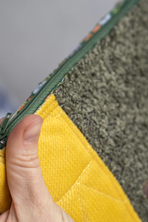 Żółto-zielono-szara kosmetyczka MAXI