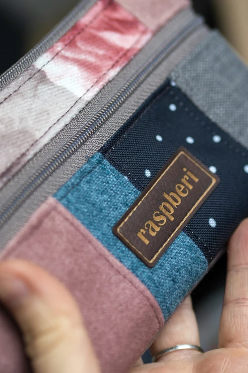 Patchworkowy kolorowy portfelik