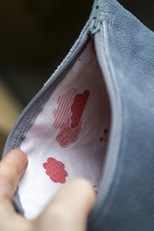 Szara kosmetyczka MAXI z weluru