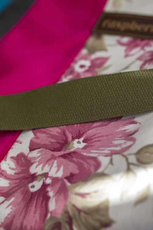 Patchworkowa miodowa listonoszka z kominem w kwiaty