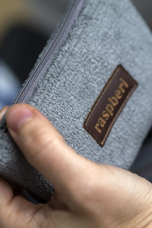 Kosmetyczka MINI z szarego weluru