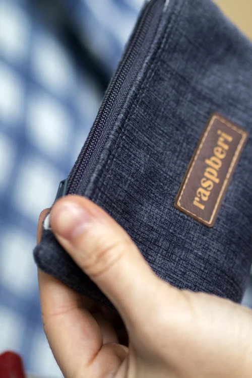 Grafitowe etui na klucze z weluru