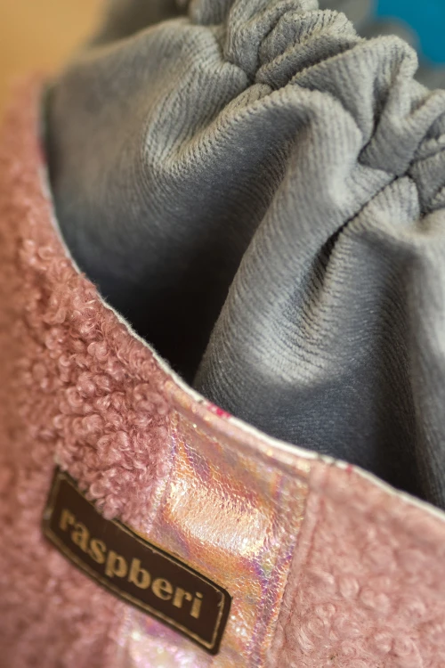 Listonoszka z kominem baranek