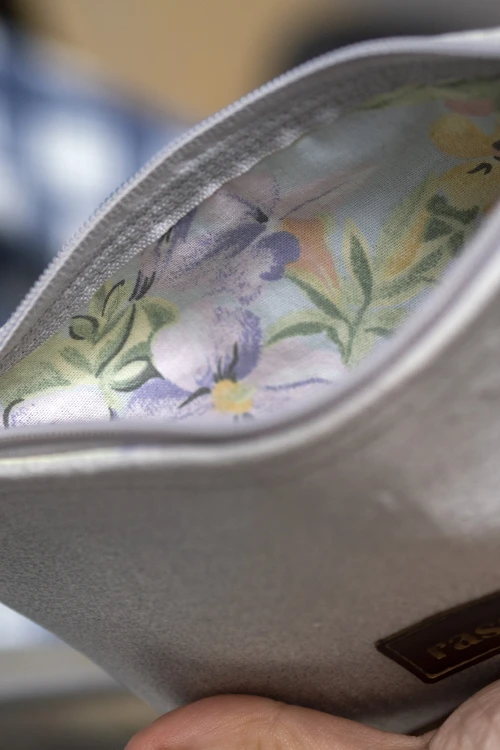 Szara welurowa kosmetyczka MIDI