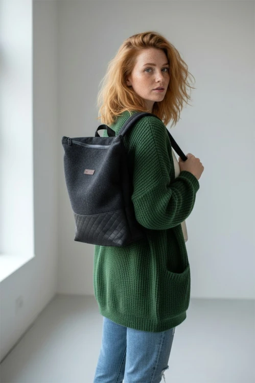 Grafitowy plecak kurierski z suwakiem