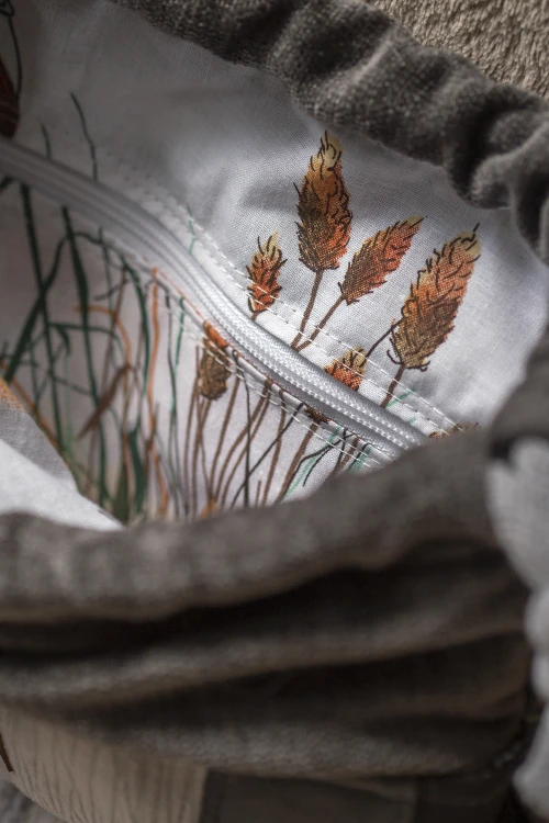 Szara patchworkowa listonoszka z kominem