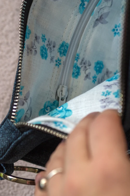 Granatowa kopertówka