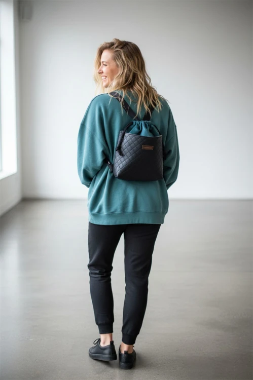 Pikowany workoplecak mini z ekoskóry