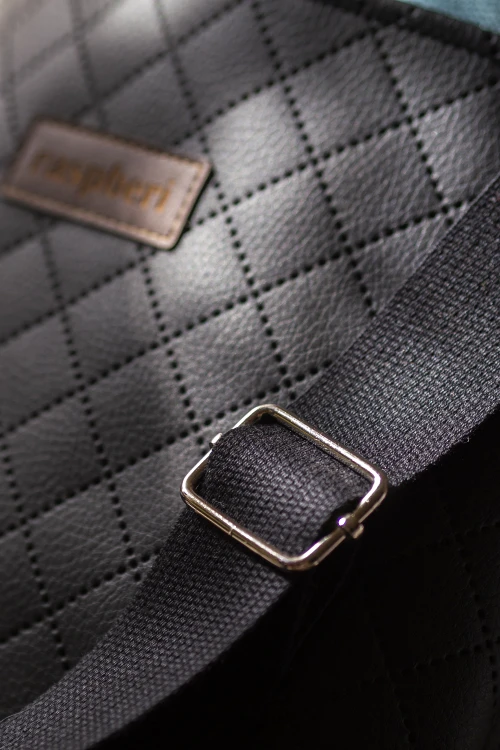 Pikowany workoplecak mini z ekoskóry