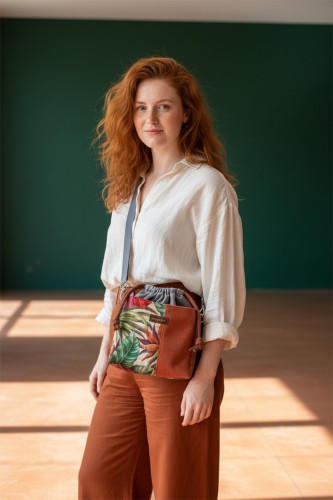 Żakardowa patchworkowa listonoszka z kominem w kwiaty