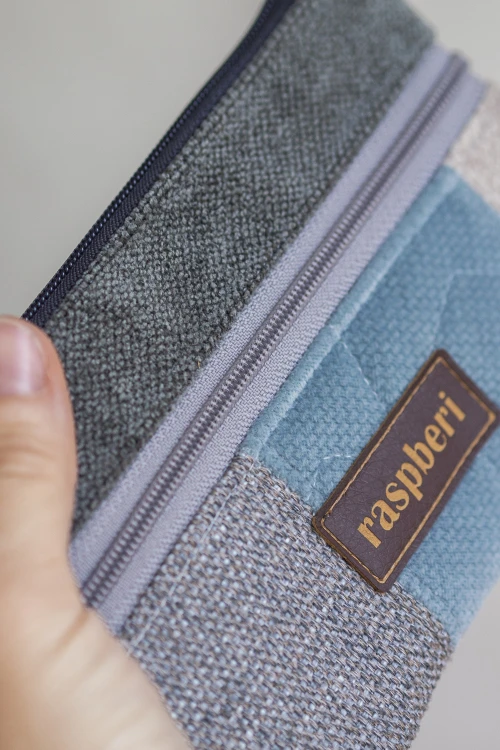 Szaro-niebieski patchworkowy portfelik