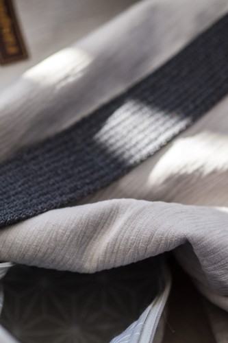 Duża torba podróżna z tłoczonego weluru – unikat handmade no waste