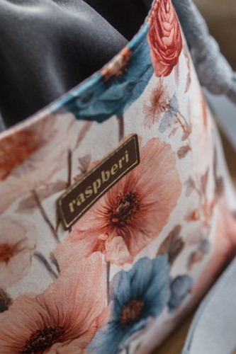 Szara listonoszka z kominem z weluru w kwiaty – handmade, unikat
