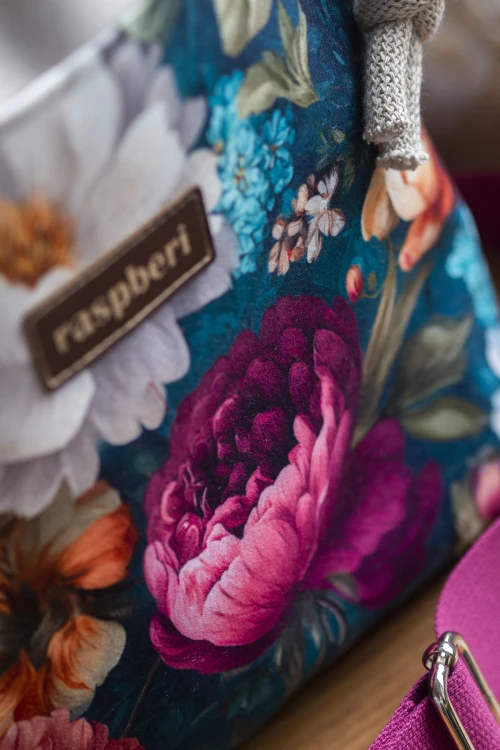 Listonoszka z kominem z weluru ecru i turkusowych peonii – handmade, unikat