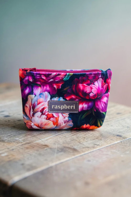 Etui na klucze z weluru w peonie – kwiatowe etui handmade