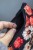 Etui na klucze z czarnego weluru w kolorowe kwiaty – handmade