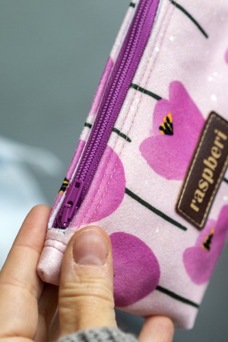 Etui na klucze z różowego weluru w tulipany – handmade