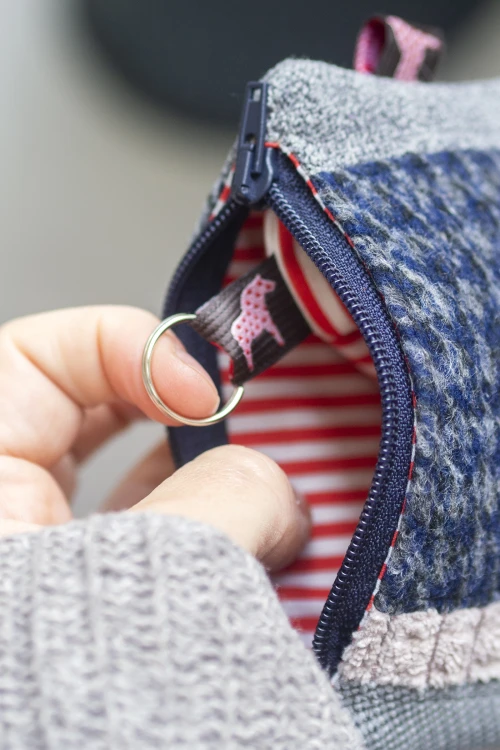 Patchworkowe etui na klucze w pepitkę – portfelik handmade