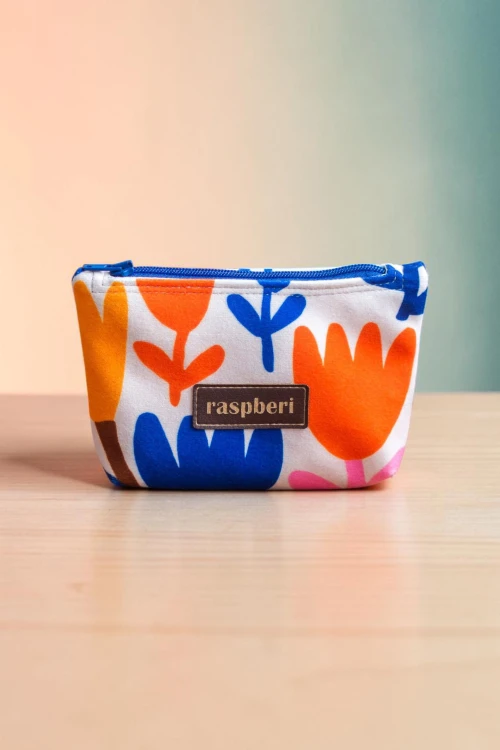 Etui na klucze z jasnego weluru – minimalistyczne kwiaty | Handmade