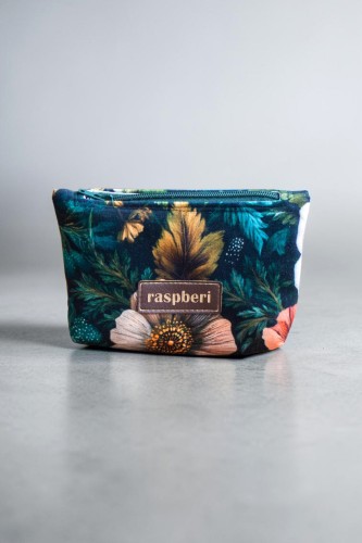 Etui na klucze z czarnego weluru w kwiaty – ciemne kolory, handmade