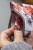 Etui na klucze z jasnego weluru w pastelowe kwiaty – handmade