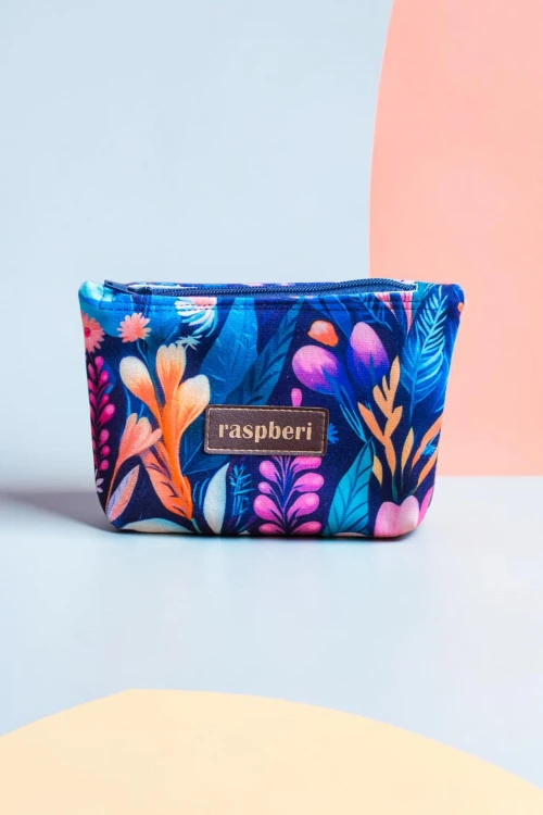 Etui na klucze z granatowego weluru w różowe i fioletowe kwiaty – handmade