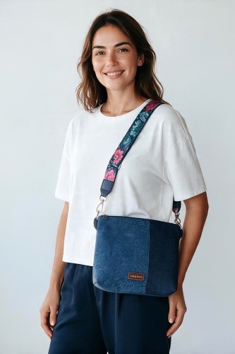 Kopertówka damska granatowa z jeansem – niebieski pasek w kwiaty, handmade