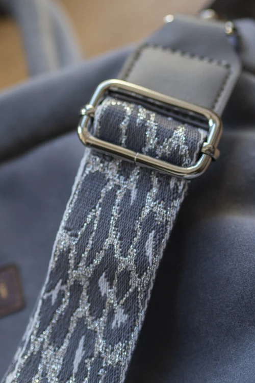 Szara listonoszka z weluru z paskiem w panterkę – unikat handmade