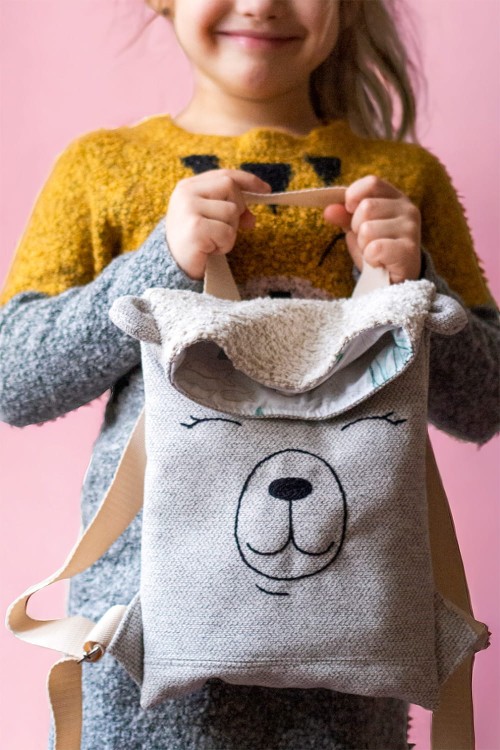 Mały dziecięcy plecaczek LAMA