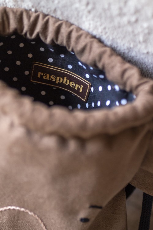 Mały brązowy misio workoplecak dla malucha