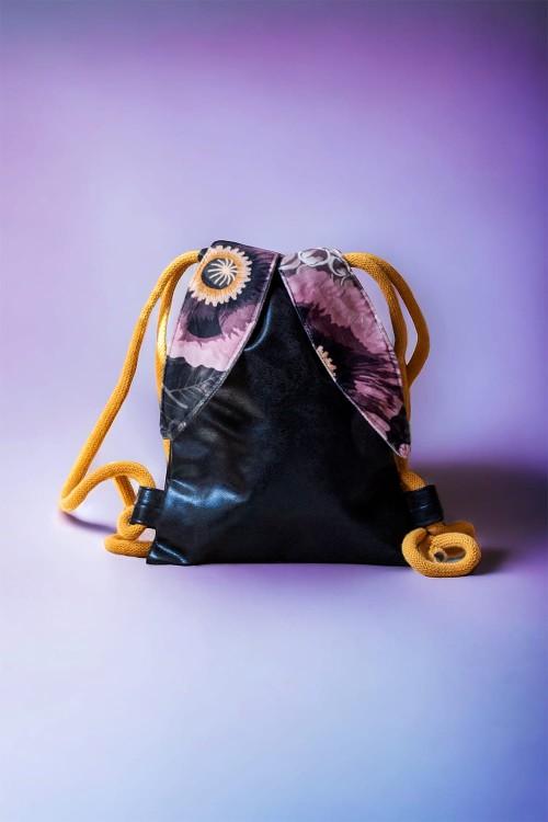 Mały plecak królik z uszami w kwiaty