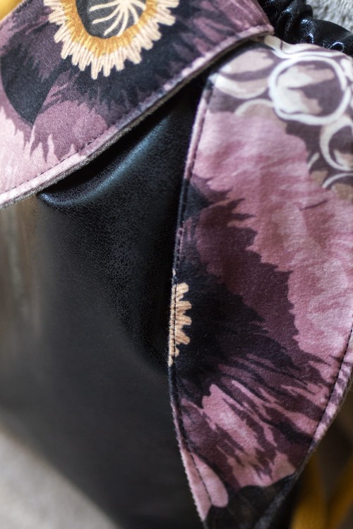 Mały plecak królik z uszami w kwiaty