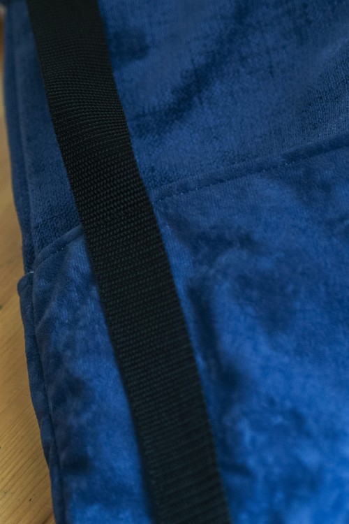 Granatowa torba z kominem